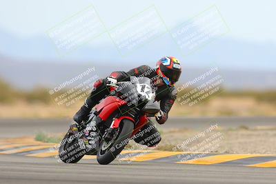 media/Jan-15-2023-SoCal Trackdays (Sun) [[c1237a034a]]/Turn 15 (1pm)/